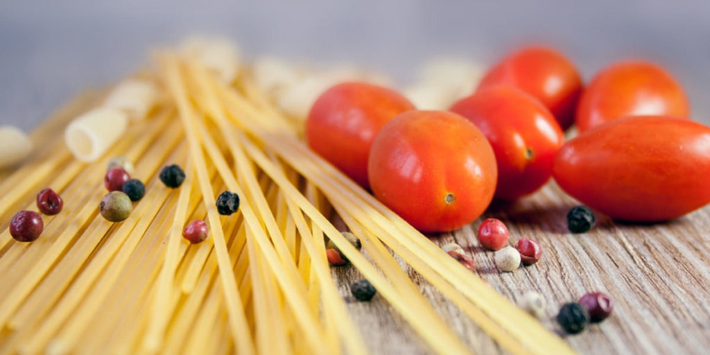 Daudzās valstīs, spageti tiek stiprināts ar folijskābi
